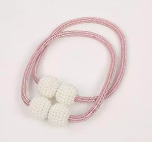 Megachest Pearl Magnectic curtain tie back 1 pair