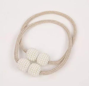 Megachest Pearl Magnectic curtain tie back 1 pair